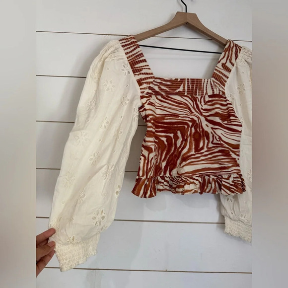 LOVE THE LABEL ANTHROPOLOGIE LOVE THE LABEL SMOCKED EYELET PUFF SLEEVE BLOUSE - Picture 4 of 12